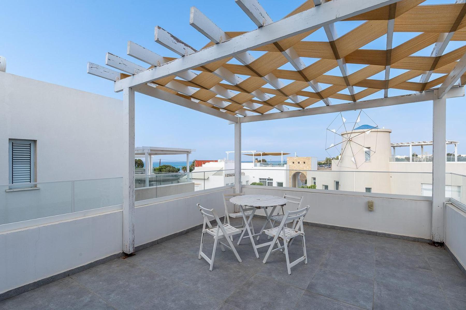Blue Diamond Beach Villas Paphos ภายนอก รูปภาพ