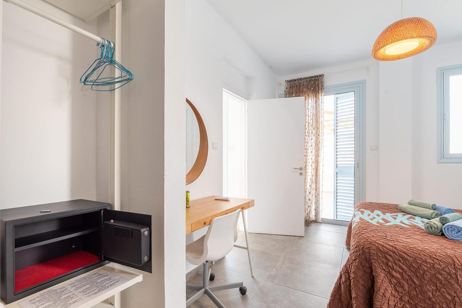Blue Diamond Beach Villas Paphos ภายนอก รูปภาพ