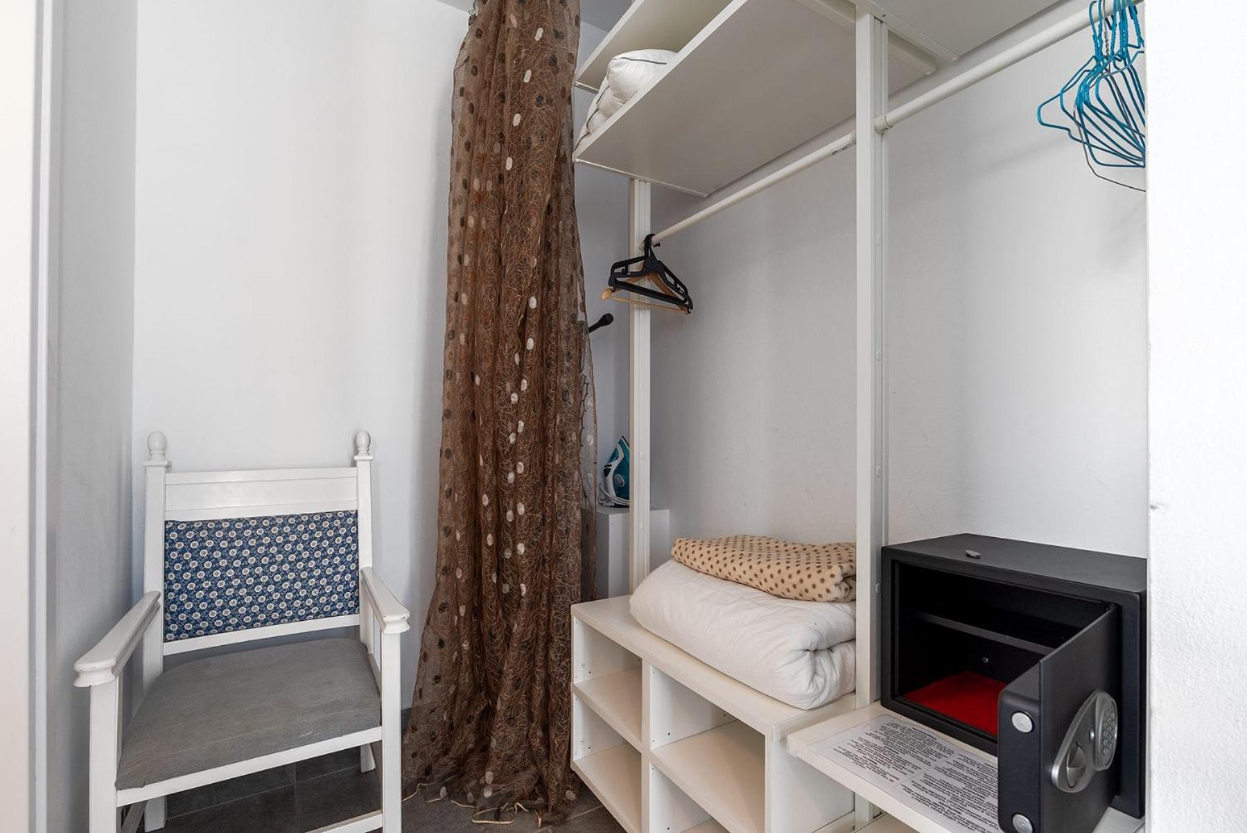 Blue Diamond Beach Villas Paphos ภายนอก รูปภาพ