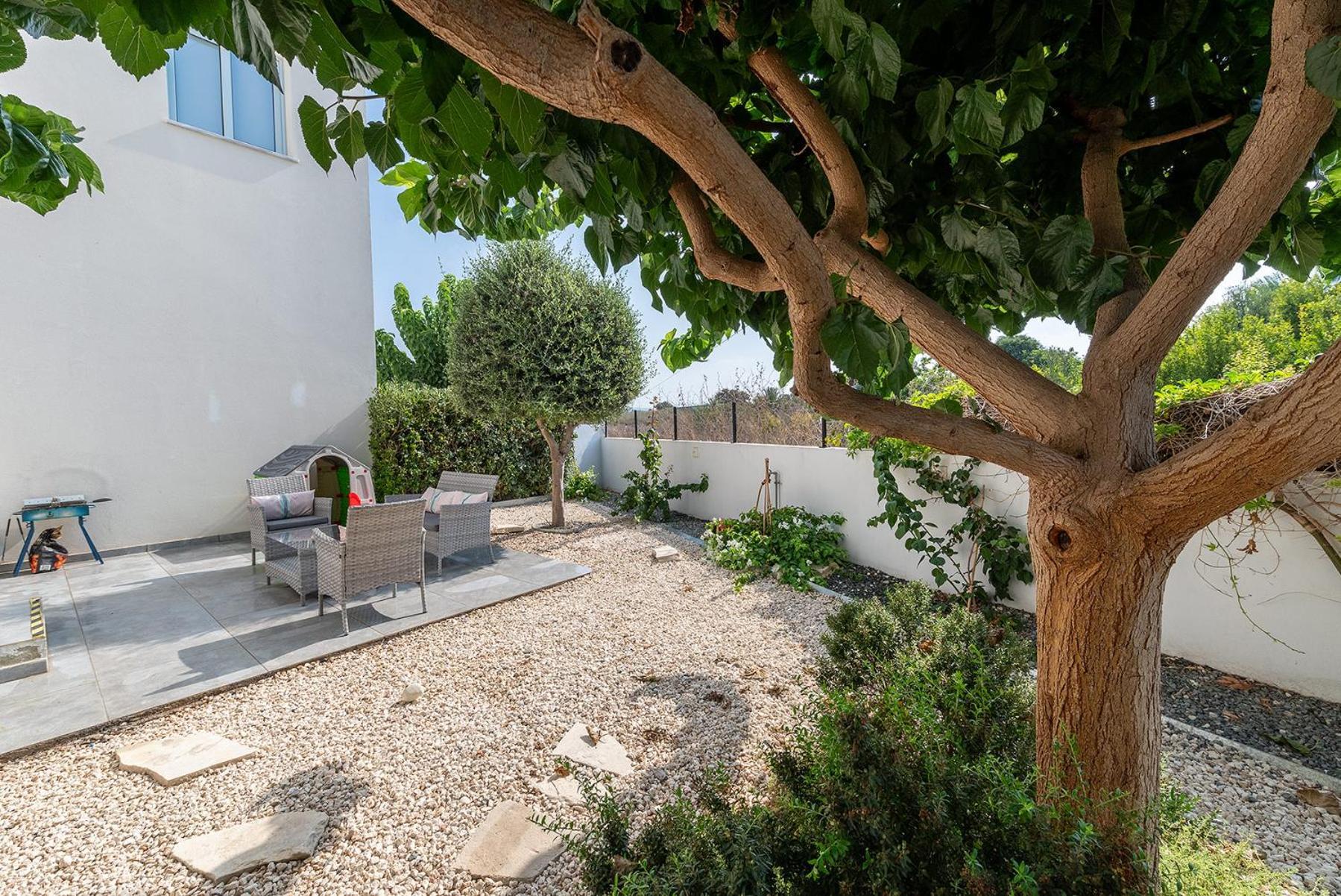 Blue Diamond Beach Villas Paphos ภายนอก รูปภาพ