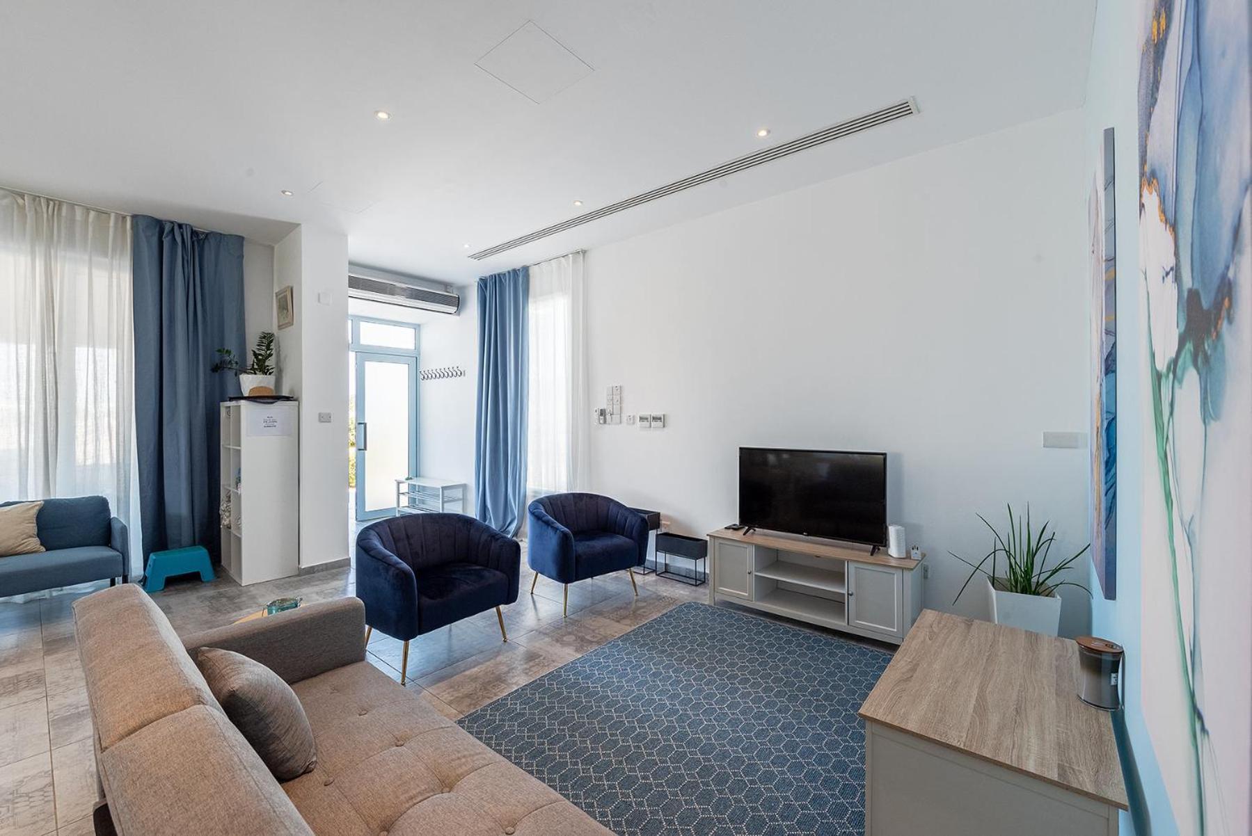 Blue Diamond Beach Villas Paphos ภายนอก รูปภาพ