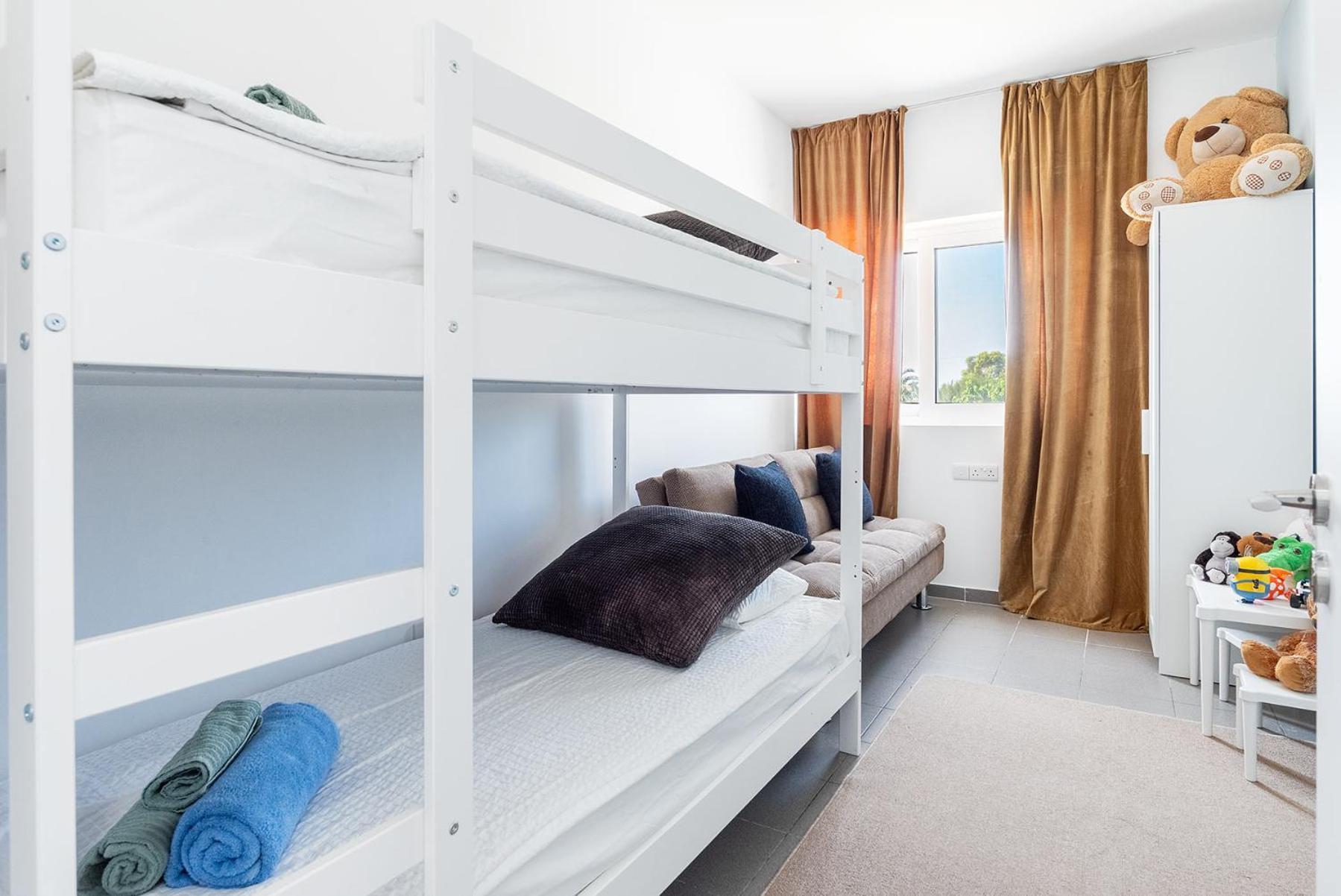 Blue Diamond Beach Villas Paphos ภายนอก รูปภาพ
